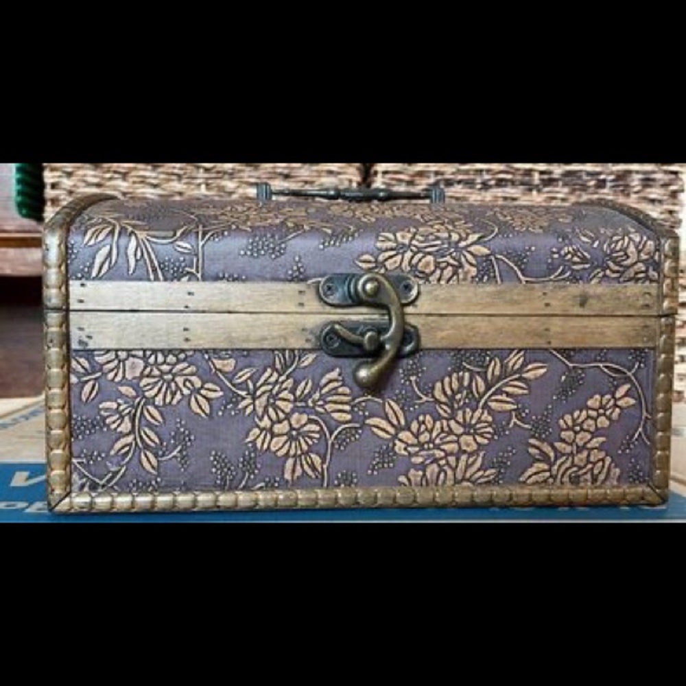 Decorative box for storage